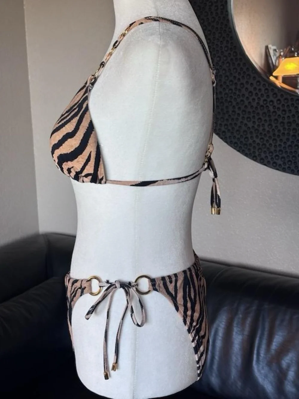 PQ SWIM PilyQ Clio link Zebra Bikini Gold Hardware med Bottoms NWT Top worn once